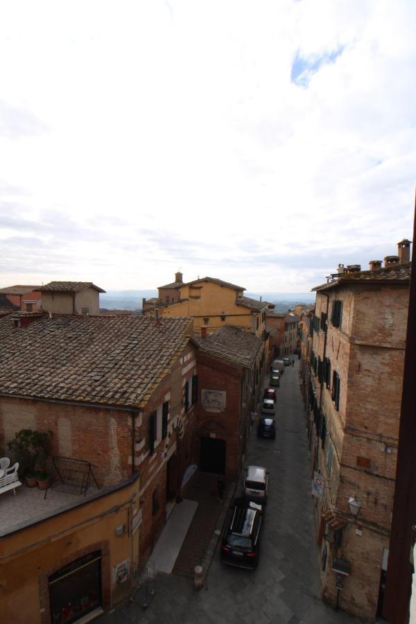 Ferienwohnung Nora'S House Siena Exterior foto